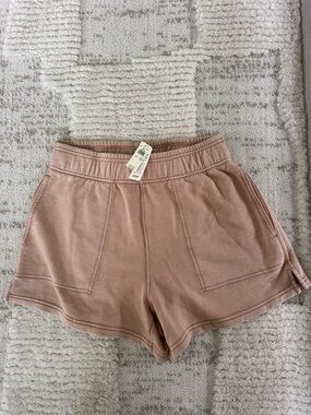 Aerie Go To shorts size small NWT